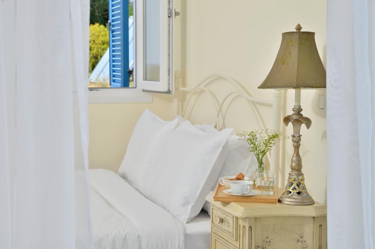 Andros Homes Sea Side Apartment & Studio Gavrio Exterior photo
